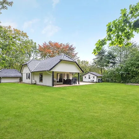 4 Bedroom In Tatil Evi Toftlund